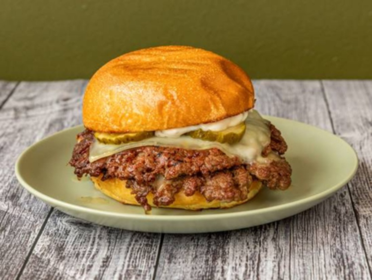 Ken Behrens Cafe & Burgers slider image