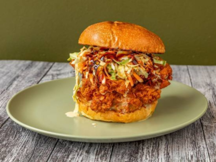 Ken Behrens Cafe & Burgers slider image
