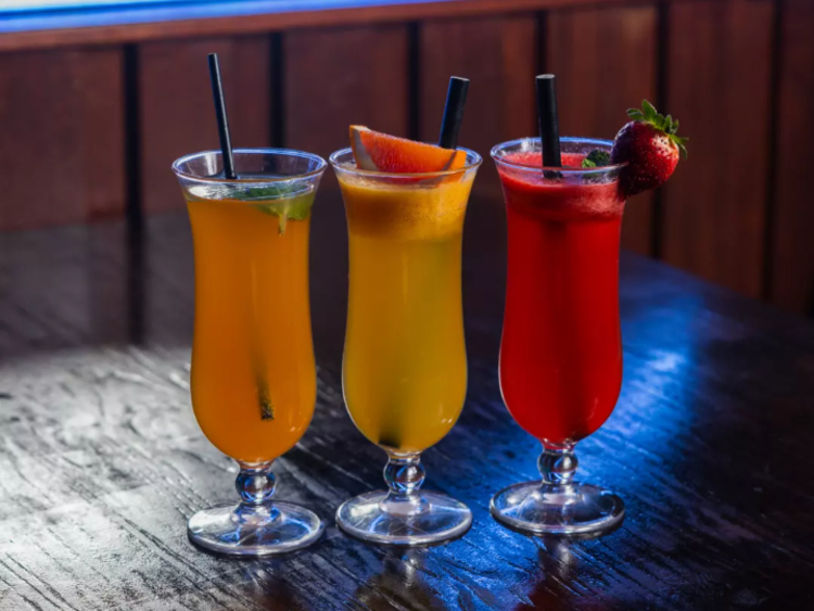 Sidney Lounge slider image