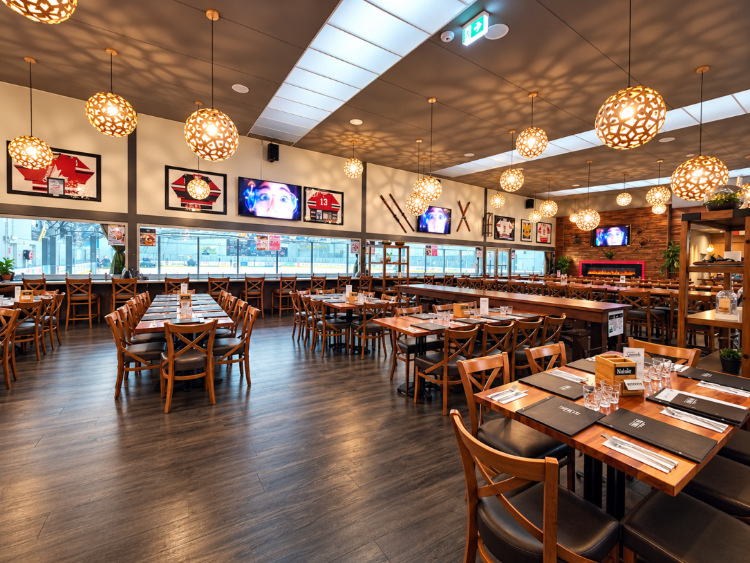Cabin 401 Bar & Grill slider image