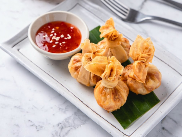 Red Petite Thai Cafe slider image