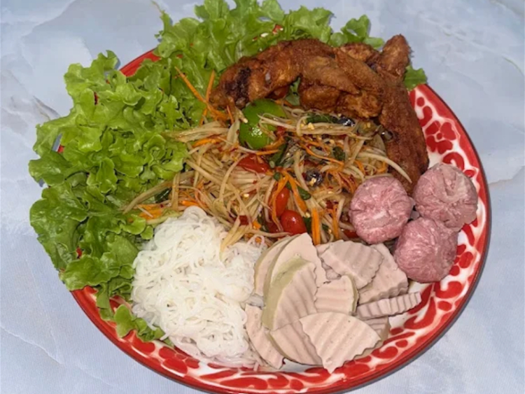 Tasty Thai - Caloundra slider image