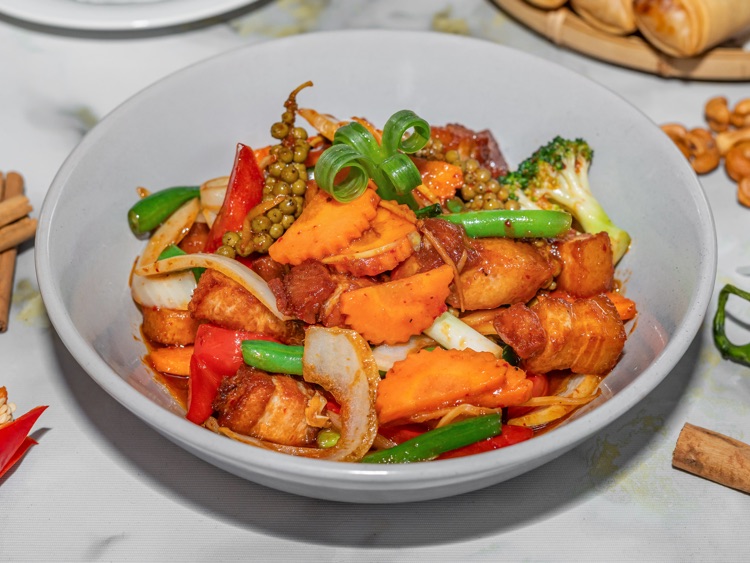 Tasty Thai - Caloundra slider image