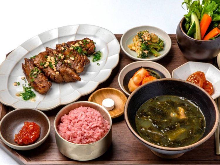 SOT Dining slider image