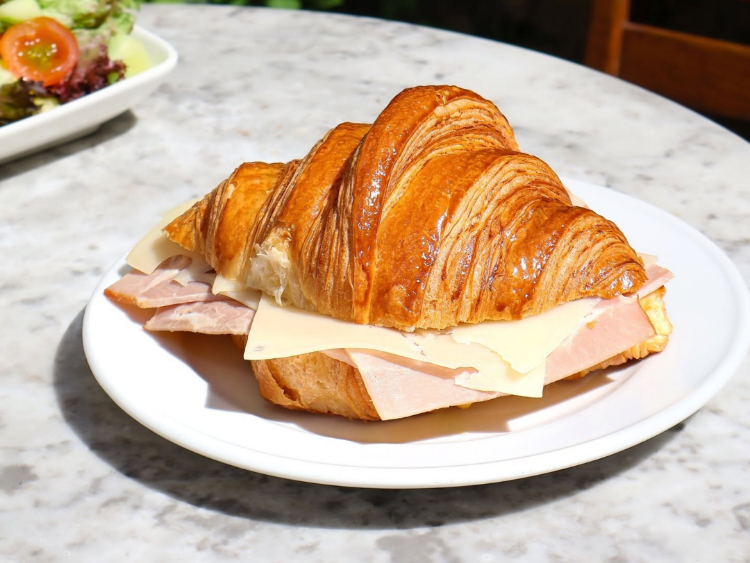 Belle Epoque Patisserie - Islington slider image