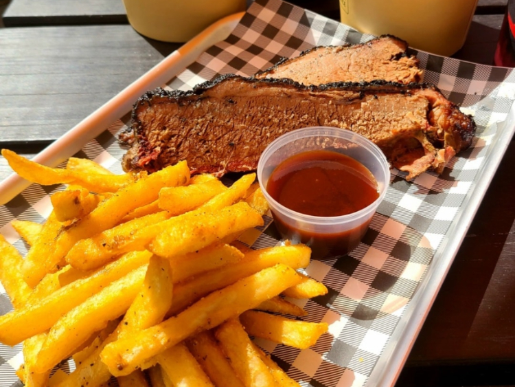 Jose's Smokey BBQ Bar slider image