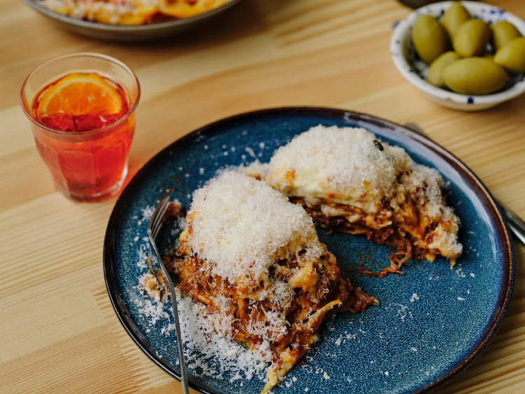 Tom's Pasta slider image