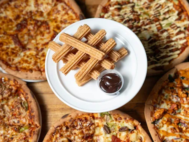 Cozy Pizza - Footscray slider image