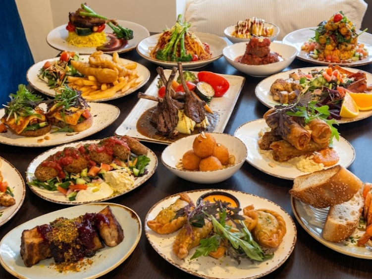 Casa Victoria Cafe & Eatery slider image