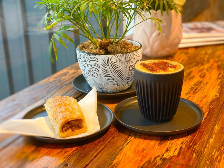 Mugs Cafe - Lawnton slider image