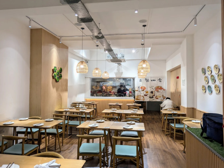 Cloud Land - Aldgate slider image