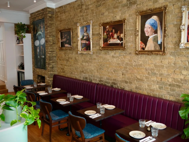 Renaissance Pizzeria slider image