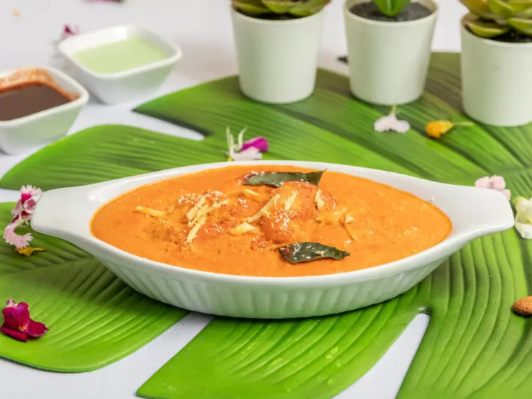 Saleena's Cinnamon Indian Cuisine - Southport slider image