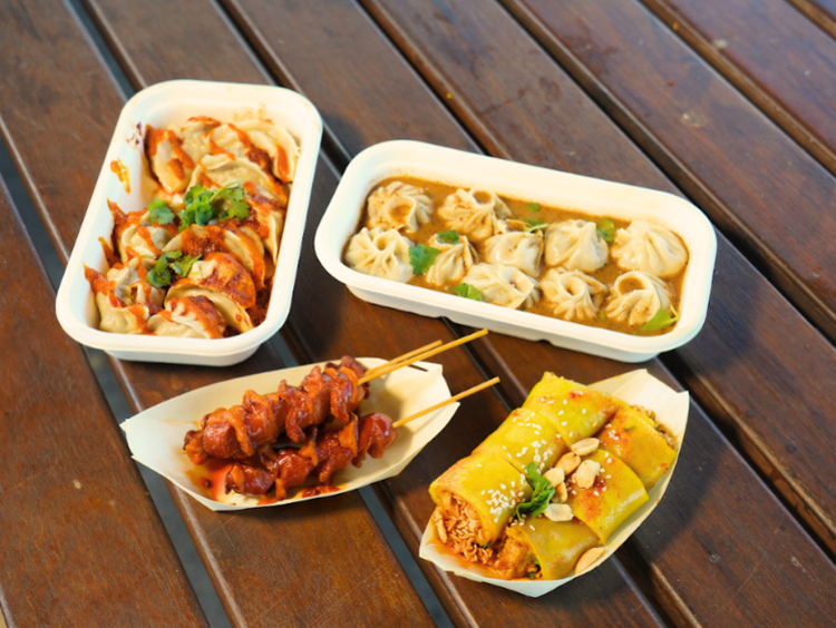 Momo Mates City slider image