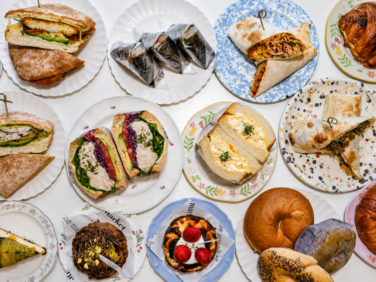 La Lune Market slider image