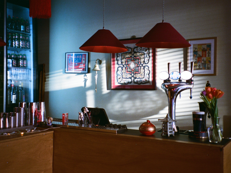 Paper Tiger slider image