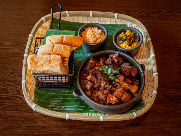 Kandy Crown Restaurant slider image