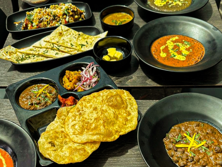 Modern Curry slider image