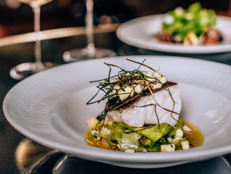 Rails Restaurant & Little Bar slider image