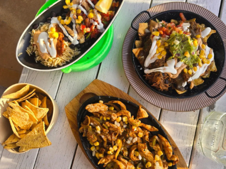 Tres Mexican slider image