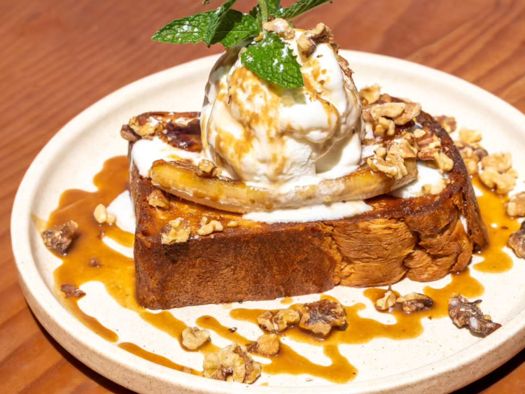 7th and Bake Patisserie Cafe slider image