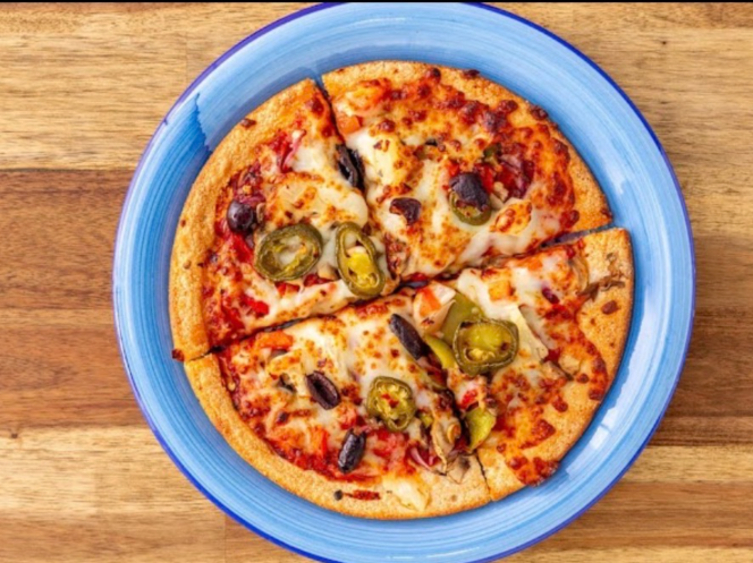 Crust n Craft Pizza - Bentleigh slider image