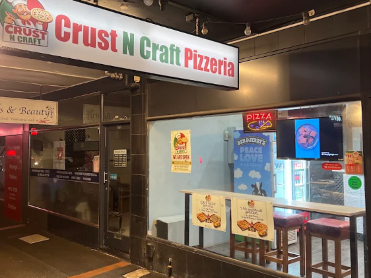 Crust n Craft Pizza - Bentleigh slider image