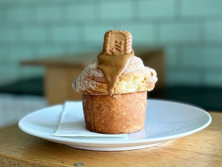 Queens Pastry slider image