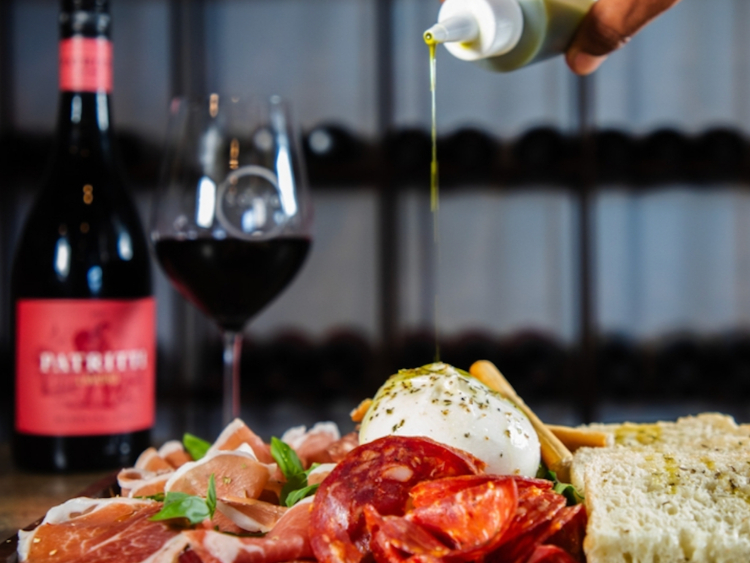 Sogno Italiano - Mermaid Waters slider image