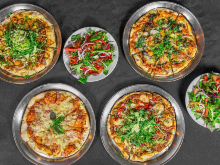 Cranzgots Pizza Cafe slider image