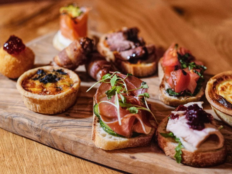 St John's Wood - Notes Coffee Roasters & Bar slider image