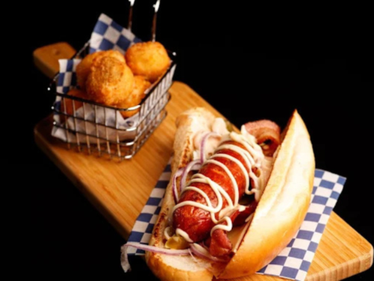 Benny's American Burgers - Hindley Street slider image