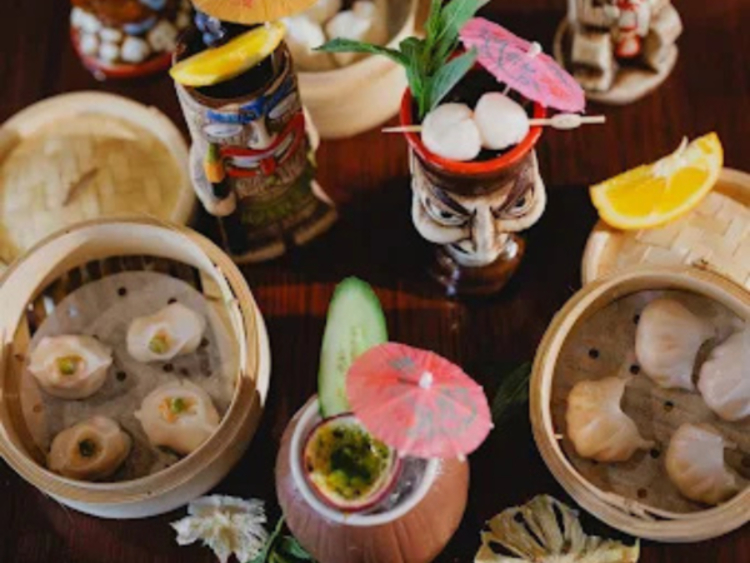 Tiki 33 Bar slider image