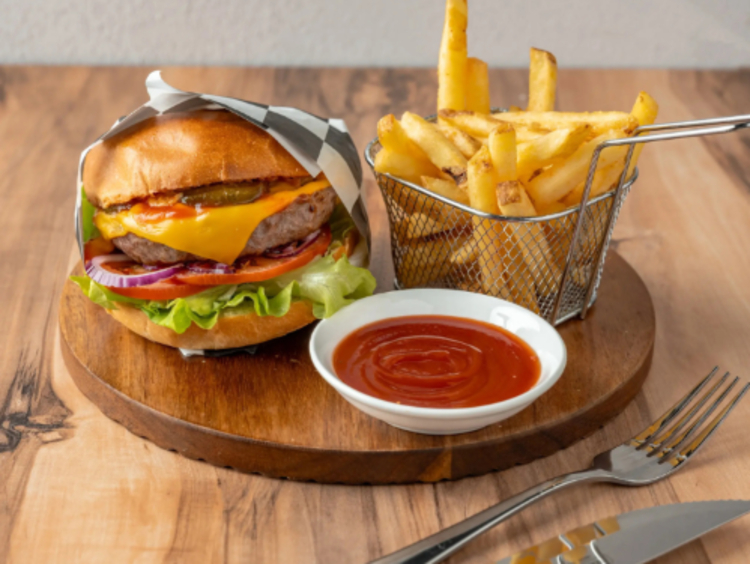 The Final Whistle Sports Bar & Grill slider image
