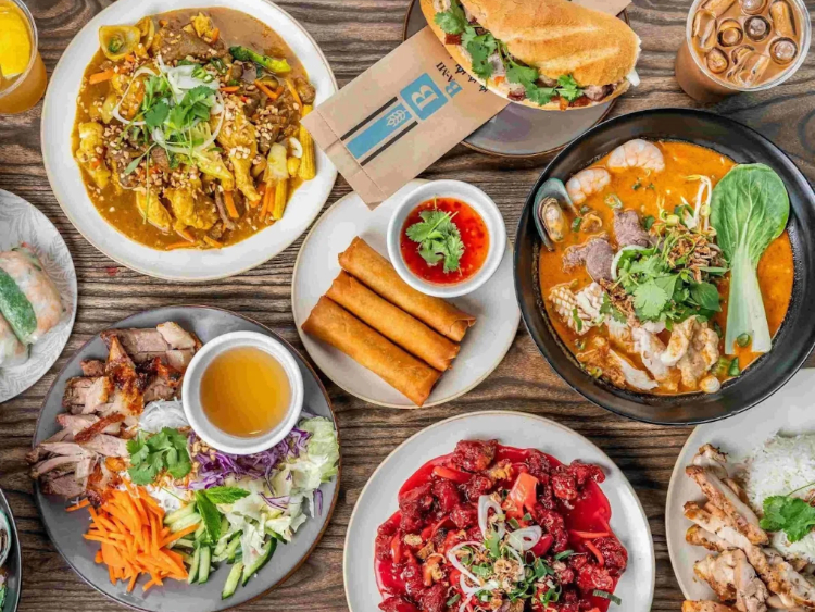 Bami - Elizabeth  slider image