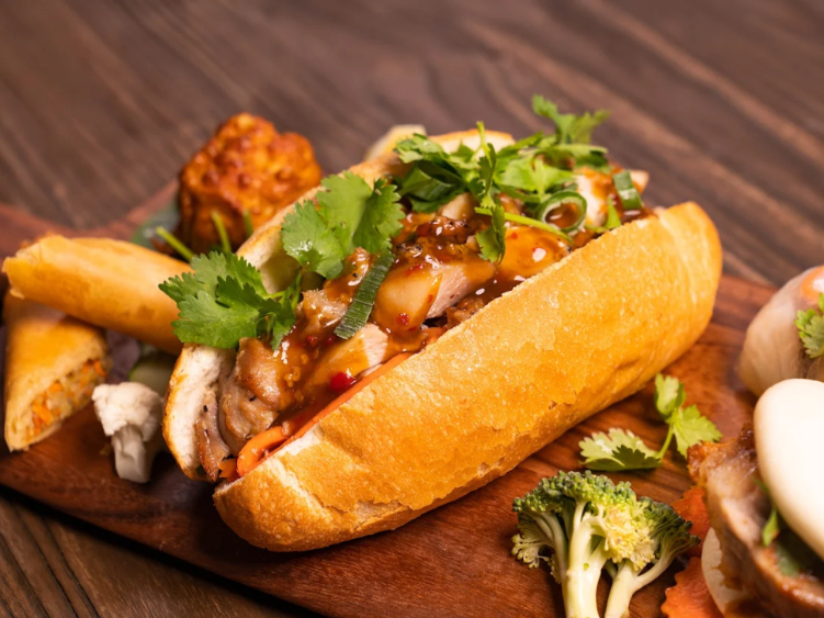 Bami - Elizabeth  slider image