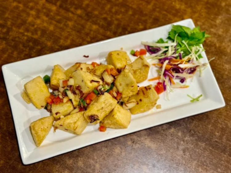 Trang Restaurant - West End slider image