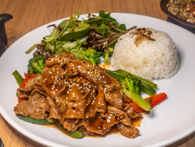 Ureshii Japanese Restaurant slider image