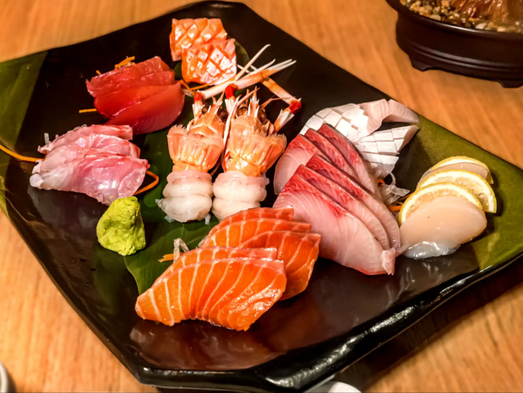 Ureshii Japanese Restaurant slider image