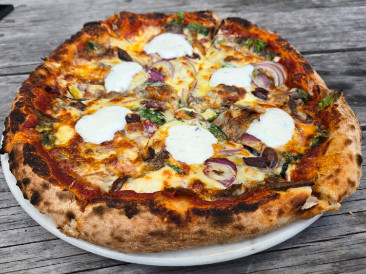 The Little Pizza Shop by the Beach slider image