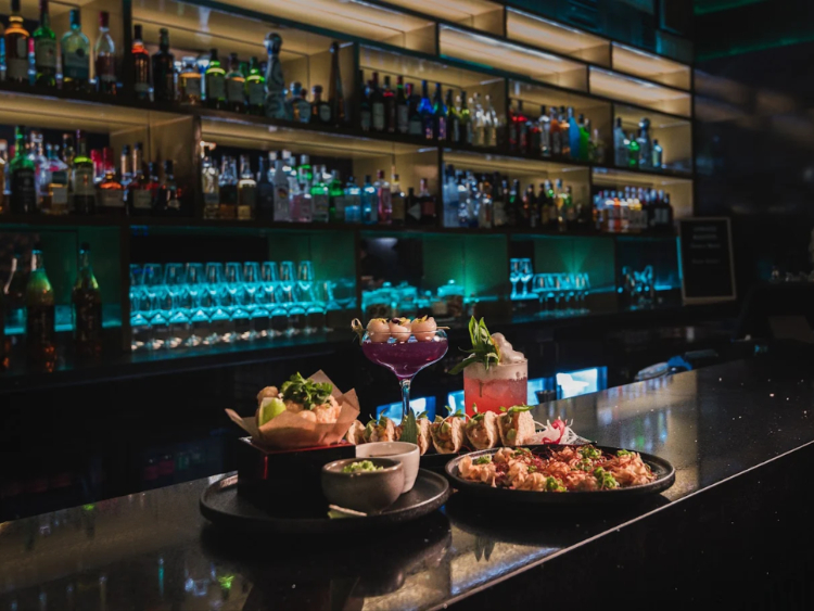 Zypher Lounge slider image