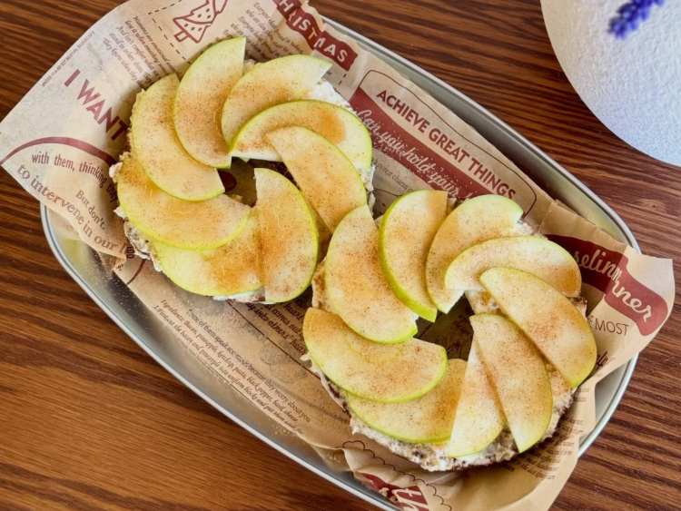 Lumen Alley Coffee & Bagels slider image