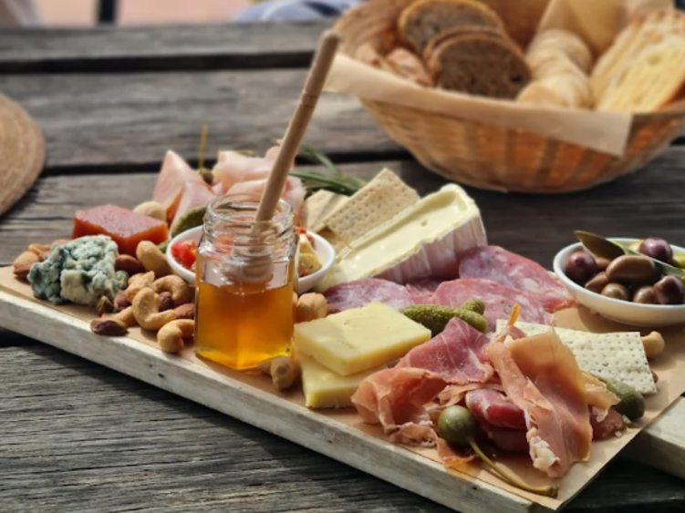 Edgecombe Winery slider image