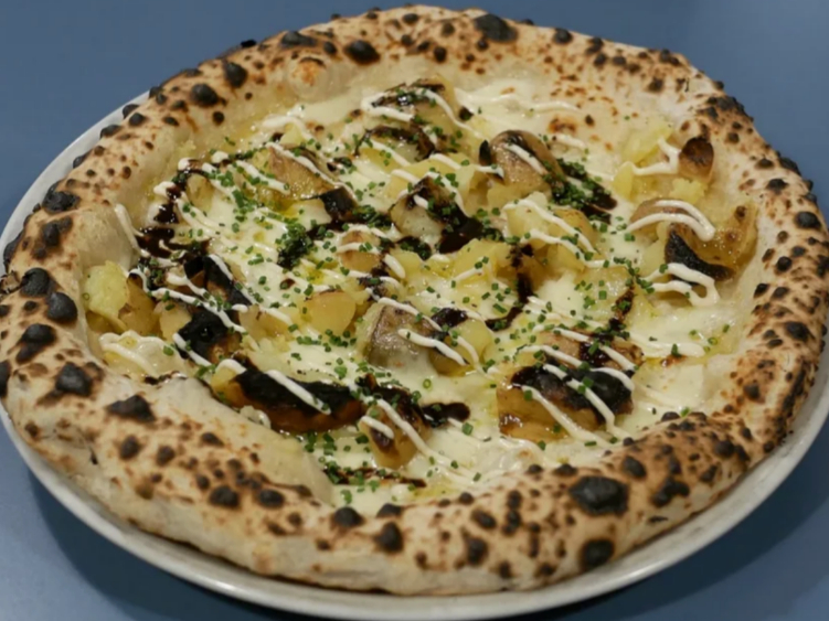 Bertha's Pizza slider image