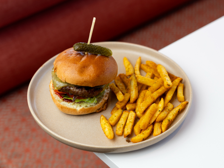 Beach House Bar & Grill - CBD slider image