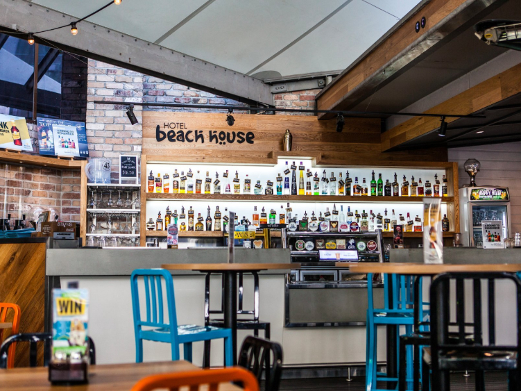 Beach House Bar & Grill - CBD slider image