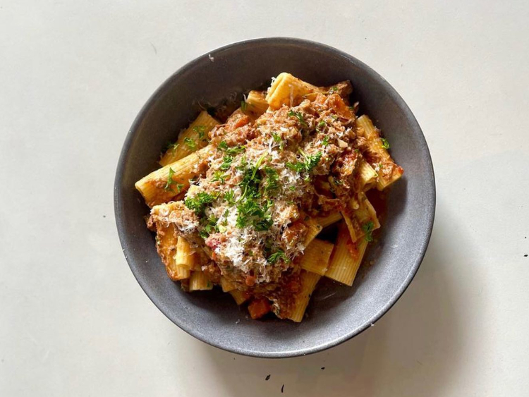 Avenue on Sussex slider image