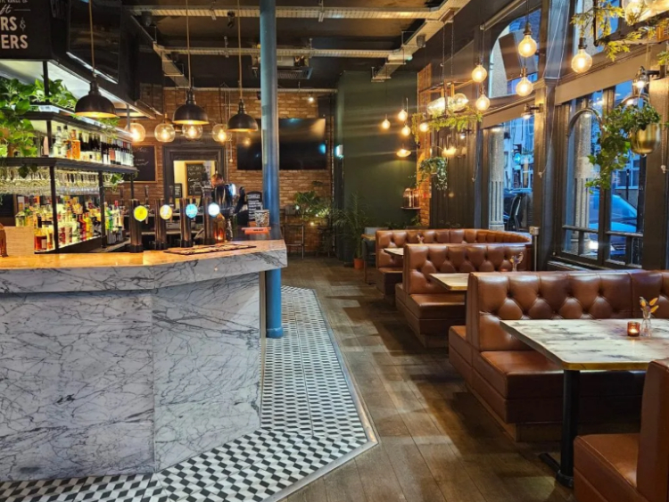 The Bird Cage - Stoke Newington slider image