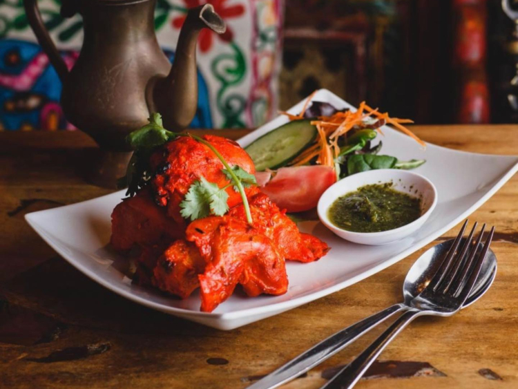 Raj on Taj - Hyde Park slider image