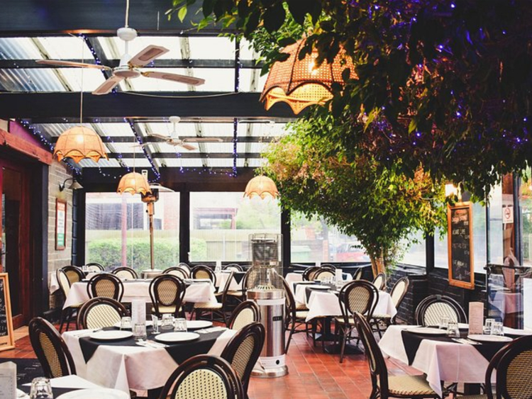 Raj on Taj - Hyde Park slider image